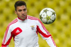 Liverpool Siapkan Rp589 M Buat Gaet Gaitan