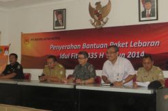 Toyota Bagikan 3.800 bingkisan untuk Masyarakat Sekitar Pabrik