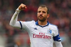 Van Der Vaart Dilirik Klub Liga Premier