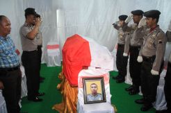 Pelaku Penembakan Polisi...