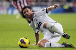 Madrid Depak Xabi Alonso ?