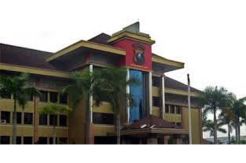 Guru SD Nekat Melucuti Pakaian di Mapolda Sumut