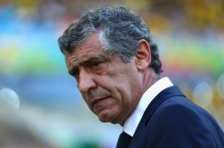 Nganggur, Mantan Pelatih Yunani Dilarang Delapan laga