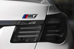 Kabarnya BMW Siapkan M7
