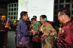 Sumsel Raih Penghargaan Anugrah Iptek Budhipura Kencana 2014