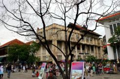 Berani Buang Sampah di Kota Tua, KTP Akan Ditahan