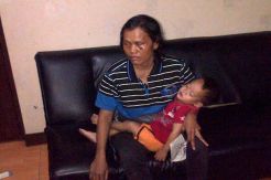 Ayah Pelempar Anaknya Terkenal Temperamen