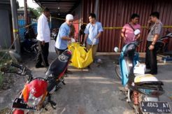 Nenek Titi Meninggal di Depan Warnet