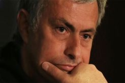 Mou Beri Sinyal Pilih Courtois