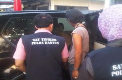 Mobil Mewah dan Sertifikat Tanah Adik Atut Disita