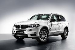 Setelah Mercy, Kini Giliran BMW Bikin Mobil Anti Geranat