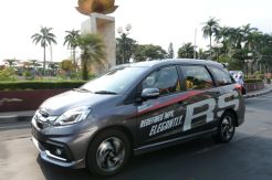 Buktikan Kelincahan dan Kenyamanan Mobilio RS