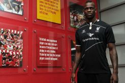 Balotelli Takkan Bermain Lawan City