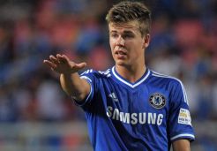 Milan Yakin Dapatkan Van Ginkel dan Torres