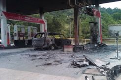Saat Avanza Terbakar, SPBU Sentul Sepi