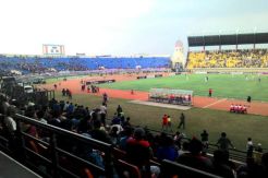 Laga Persita vs Persib Diwarnai Kericuhan Penonton