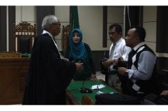 Eksepsi Eks Bupati Karanganyar Rina Iriani Ditolak