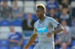 Roma Daratkan Bek Newcastle, Yanga-Mbiwa