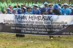 Pakar Pendidikan Nilai Tuhan Membusuk Sebagai Kritik
