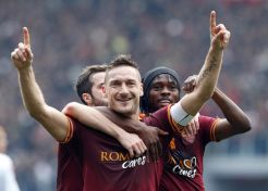 Perayaan 20 Tahun Gol Pertama, Totti Ingin Trofi Champions