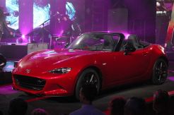 Mazda Resmi Perkenalkan MX-5 Miata 2016
