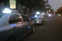 Siang Ditertibkan, Malam Hari Parkir Liar Marak Lagi