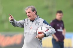 Hodgson Butuh Waktu Bangun Skuat Inggris
