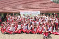 Sharp Gelar Pendidikan Dini Teknologi dan Lingkungan
