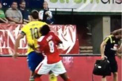 Sikut Ibrahimovic Hantam Wajah Alaba
