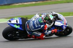 Lorenzo Pimpin Balapan di San Marino