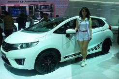 Honda Rilis Mobil Limited...