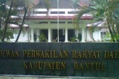 Terlalu Sering Kunker, DPRD Bantul Disurati Sultan