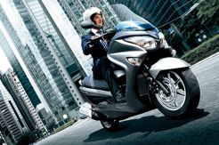 Edan, 4 Moge Suzuki yang Baru Rilis Baru Pemanasan