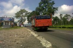 40% Jalan di Subang Rusak karena Kendaraan Berat