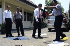 Identitas Mayat Dalam Karung Masih Misterius