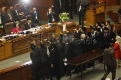 Sikap Polos Ceu Popong Pimpin Paripurna DPR