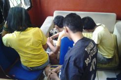 Menjambret, Empat Anggota Geng Motor Ditangkap