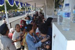 Warga Tegal Antre Kupon Daging Kurban