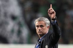 Mourinho Tak Menyesal Sebut Wenger Spesialis Gagal