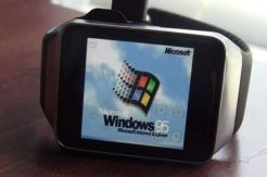 Samsung Gear Live Bisa Gunakan OS Windows 95