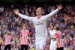 Ronaldo Kembali Cetak Hat-trick