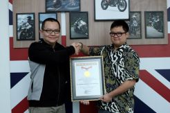 Luncurkan 12 Model Sekaligus, Triumph Raih Rekor MURI