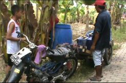 Jual Air Keliling, Raup Untung Rp200 Ribu