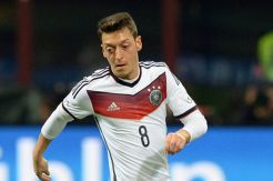 Jerman Masih Tunggu Kondisi Oziel