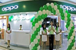 Experience Store Kedua...