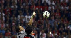 Taklukkan Jerman, Szczesny...