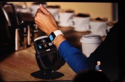 Pembayaran Mobile Lewat Smartwatch Lebih Diterima di AS