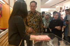 Lutfi Heran Ada Scarf Seharga Puluhan Juta Rupiah