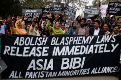 Lagi, Wanita Pakistan...