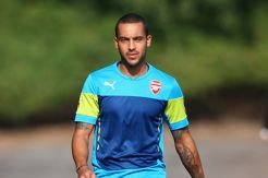 Wenger Senang, Cedera Walcott  Pulih
